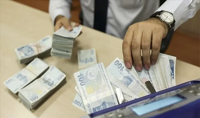 Bankacılık sektörünün mevduatı geriledi
