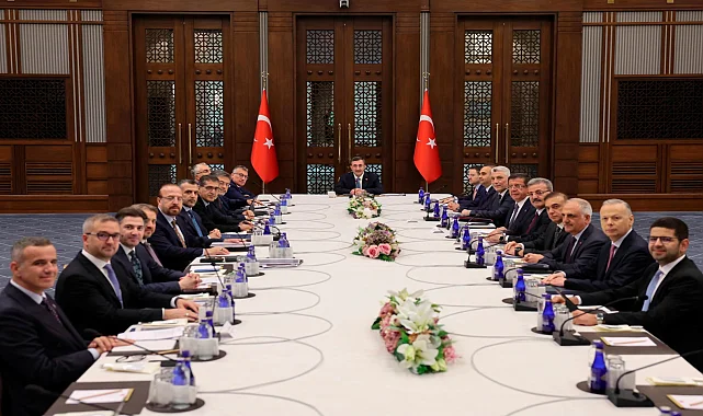 EKK yeni kararları açıkladı... Reel sektöre 1 trilyon TL'lik destek hamlesi