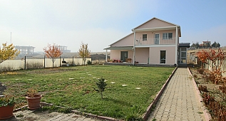 Mogan Gölüne yakın satılık villa