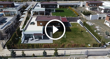 İncek site içerisinde kapalı yüzme havuzlu geniş bahçeli süper lüks villa